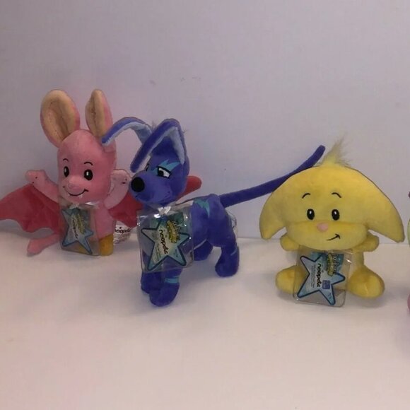 Neopets Collector Rare & Limited Edition LOT OF 6 Series 1,4 W/NEW Code & 1+Card - Picture 2 of 5